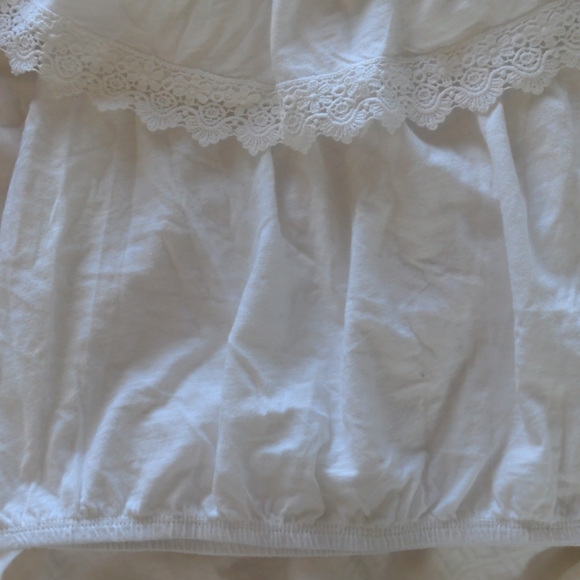 White off shoulder top - Picture 2 of 3